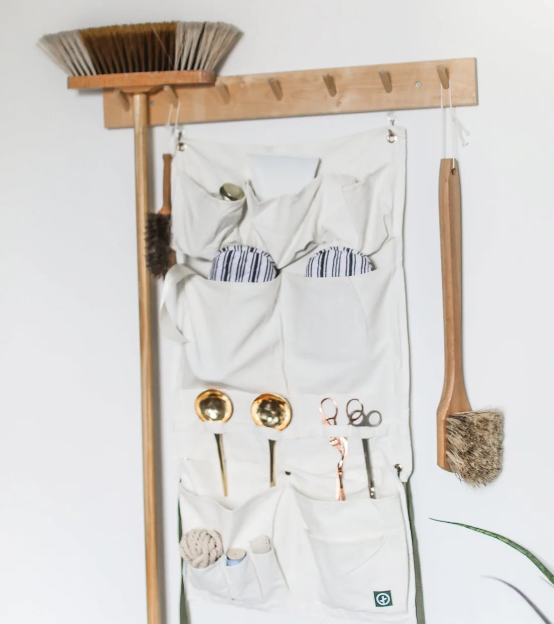 Hanging Organizer + Apron